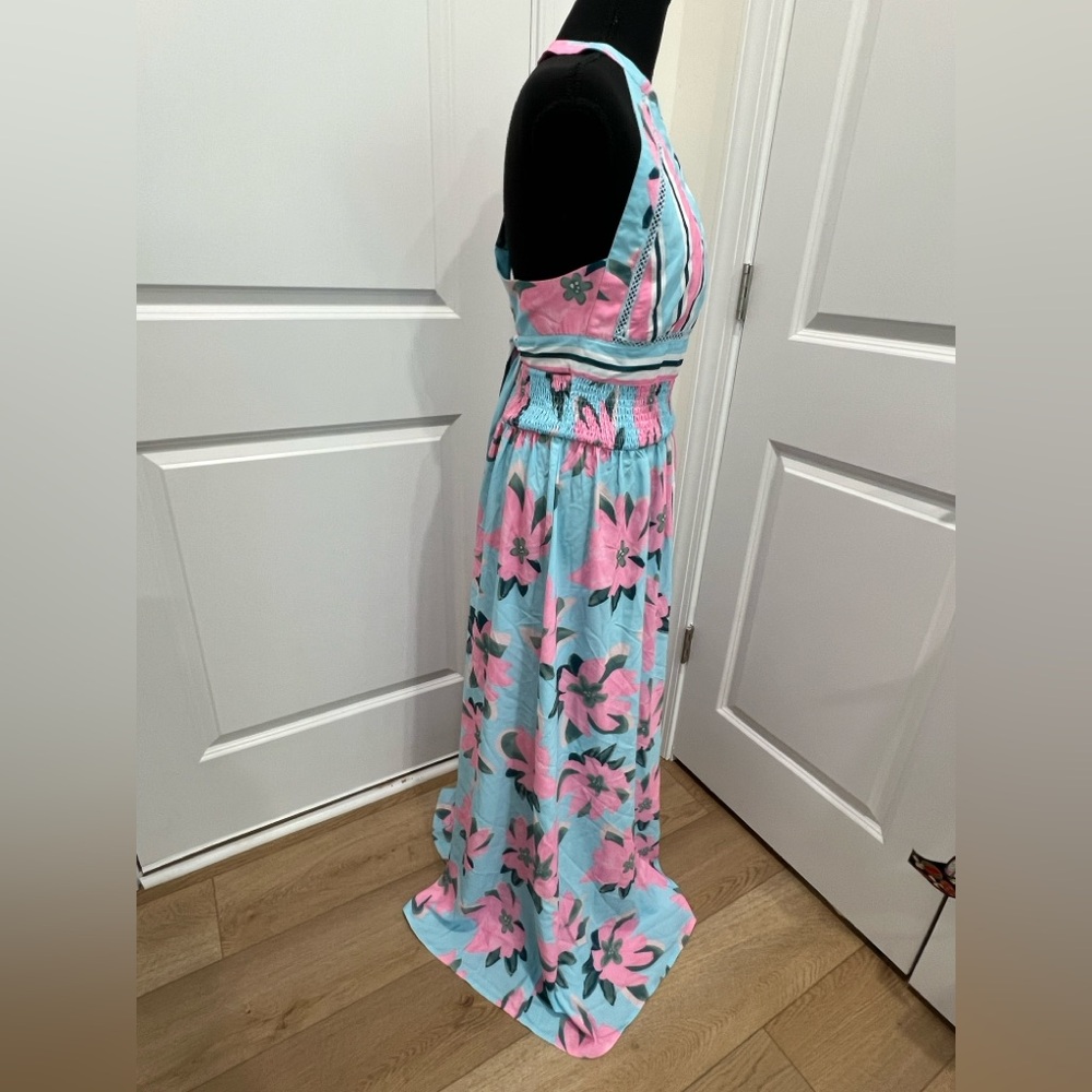 NWT Adore Floral Maxi Backless Dress in Pink and Blue Size Large - Picture 10 of 14